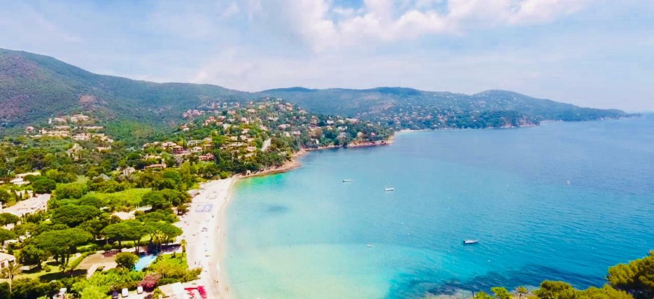 Mazet « Domaine De La Pinede » Apartment Le Lavandou Exterior photo
