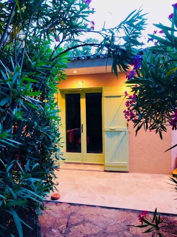 Mazet « Domaine De La Pinede » Apartment Le Lavandou Exterior photo